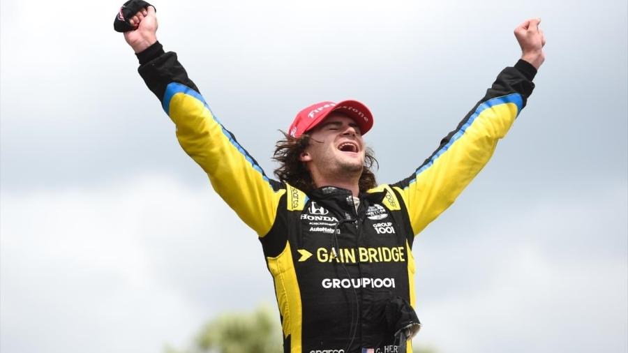 Colton Herta comemora vitória na segunda etapa da Indy, no último domingo - IndyCar