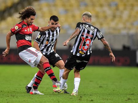 Com time alternativo, Flamengo recebe Atlético-MG pelo Brasileirão