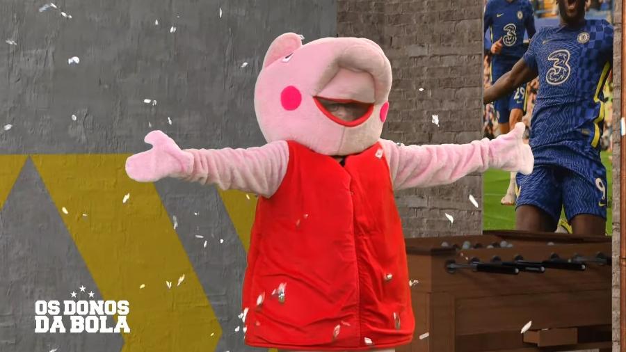 Craque Neto aparece vestido de Peppa Pig nos Donos da Bola - Reprodução