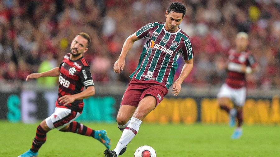 Paulo Henrique Ganso e Éverton Ribeiro durante partida entre Flamengo e Fluminense, pelo Cariocão - Thiago Ribeiro/AGIF