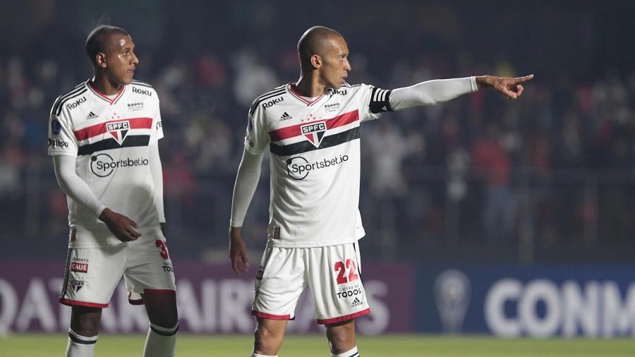 Luizão e Miranda, zagueiros do São Paulo - Rubens Chiri/Perspectiva/São Paulo FC