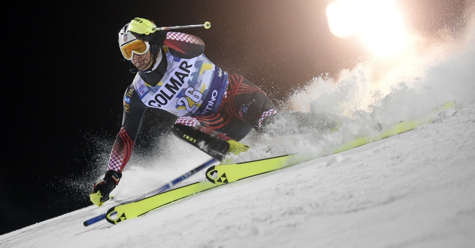 22.dez - Croata Ivica Kostelic, durante primeira etapa da prova masculina de slalom, no Mundial de Esqui, disputado na Itália