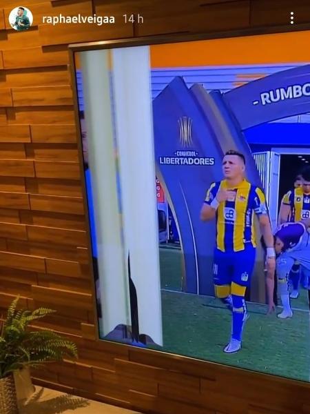 Raphael Veiga quebra televisão na hora do jogo do Palmeiras - Reprodução/Instagram