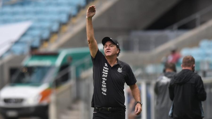 Cuca deixou o Santos há algumas semanas e já disse sim ao convite do Galo - Ivan Storti