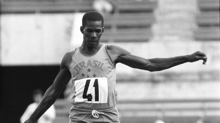 Adhemar Ferreira da Silva, atleta brasileiro do salto triplo bicampeão olímpico - Getty Images