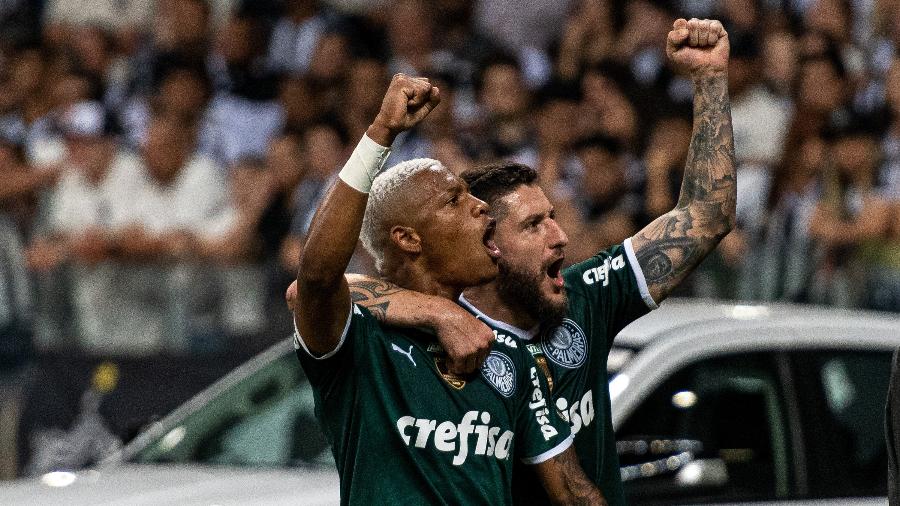 Danilo comemora o gol de empate do Palmeiras contra o Atlético-MG, pela Libertadores - Alessandra Torres/AGIF