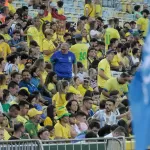 Gritos de 'olé' no Maracanã incomodam Diniz e jogadores