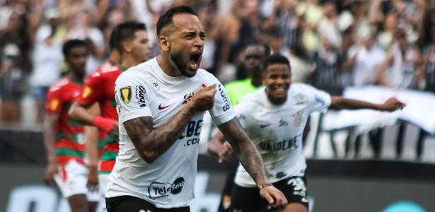 Flamengo negocia contratação de Maycon, meio-campista do Corinthians