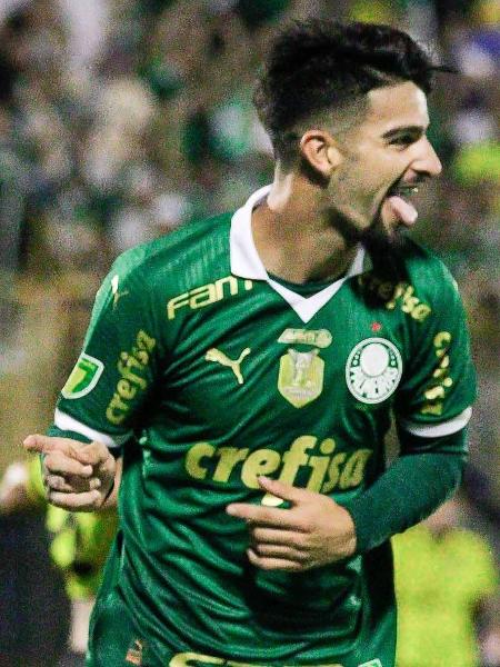 Flaco López celebra gol em São Bernardo x Palmeiras, duelo do Campeonato Paulista
