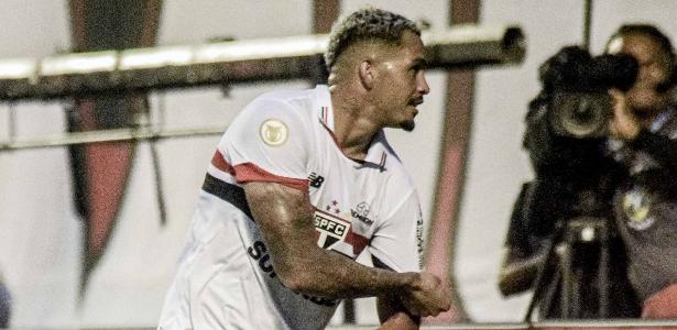 Luciano ultrapassa Calleri como artilheiro do São Paulo no ataque.