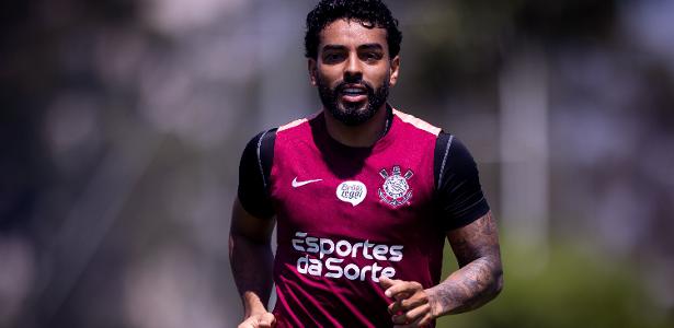 Corinthians avalia cirurgia para Matheus Bidu devido a problemas no púbis