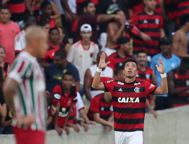 O flamenguista Fernando Uribe fez dois gols no clássico contra o Fluminense - REUTERS/Ricardo Moraes