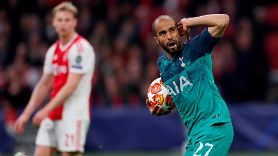 Lucas Moura comemora gol para o Tottenham na vitória por 3 a 2 sobre o Ajax pelas semifinais da Liga dos Campeões da Europa - Matthew Childs/Reuters