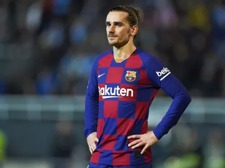 O fracasso de Griezmann no Barcelona, o jogador mais supervalorizado do  século