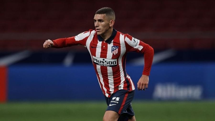 Lucas Torreira pretende deixar a Europa para jogar na América do Sul - Getty Images