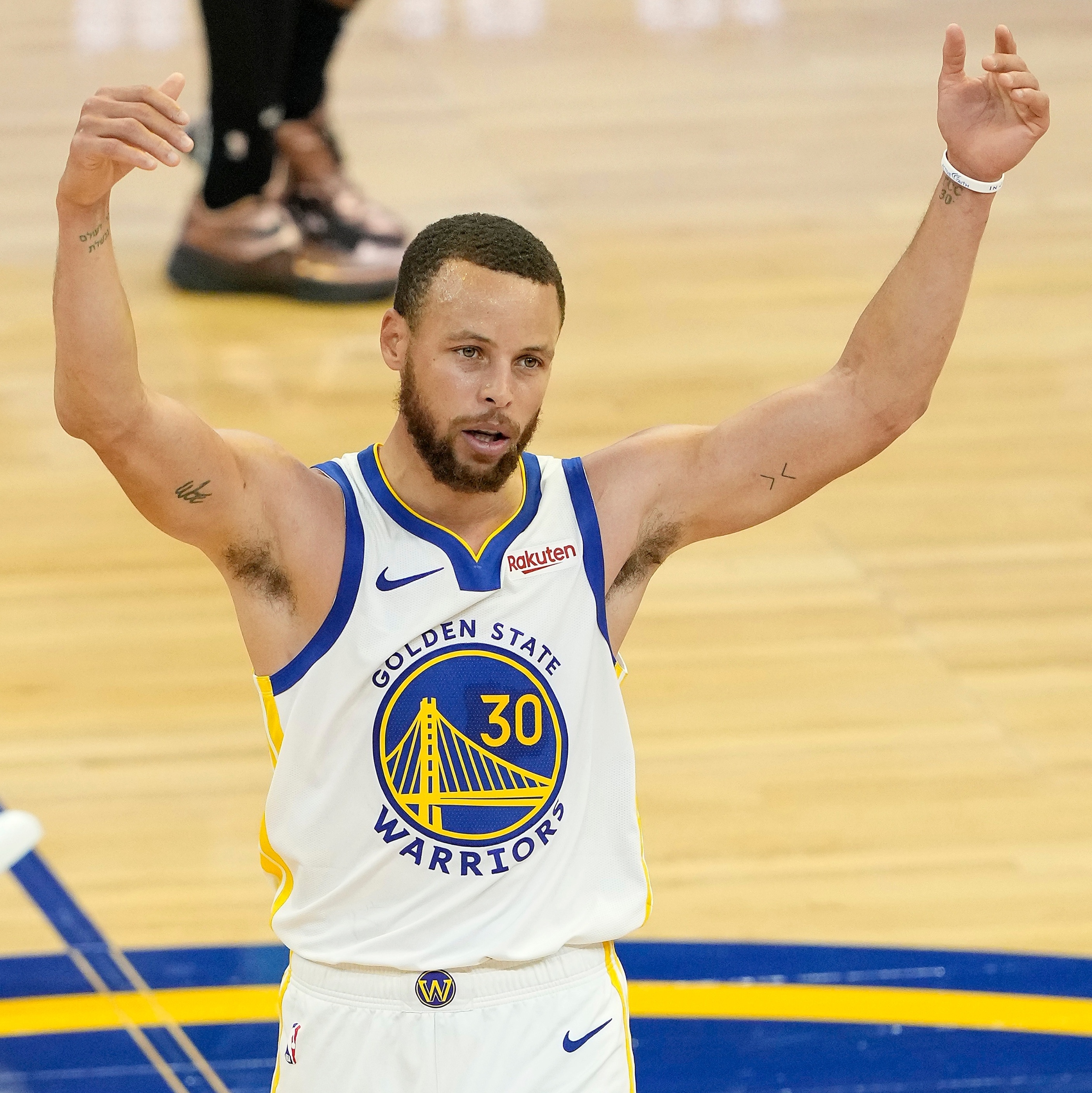 Tetra com os Warriors, Stephen Curry pode ser considerado um dos 10 maiores  da história da NBA? - Folha PE