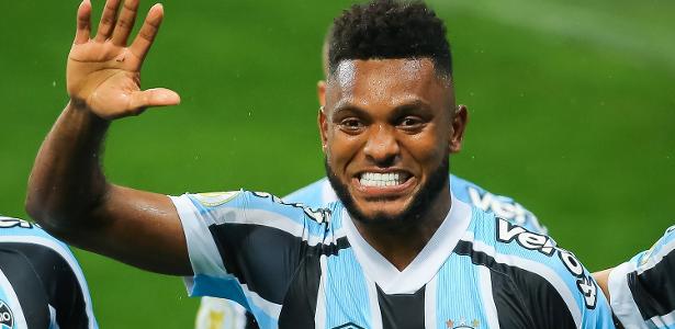 Borja scores in his debut and Grêmio beats Chapecoense in a comeback