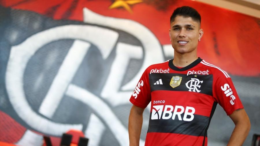 Luiz Araújo, agora jogador do Flamengo, foi o reforço mais caro da janela brasileira
