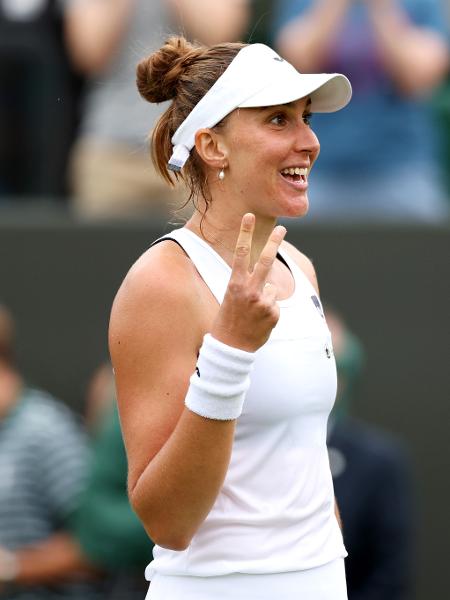 Bia Haddad Maia comemora um ponto no Torneio de Wimbledon - Michael Regan/Getty Images