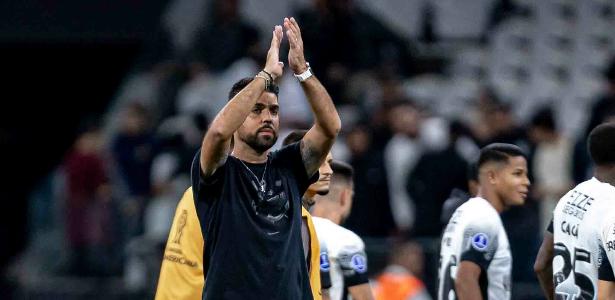Corinthians encontra formação ideal com António firmando estilo tático no time