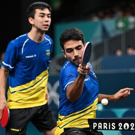 Guilherme Teodoro e Vitor Ishiy nas oitavas de final do tênis de mesa masculino por equipes