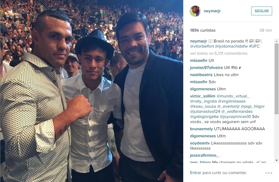 Em Las Vegas para o UFC 189, Neymar posa ao lado dos ex-campeões Vitor Belfort (esq.) e Lyoto Machida (dir.) - Reprodução/Instagram