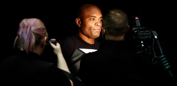 Anderson Silva quer que o UFC capacite atletas a lidarem com a fama - Dean Mouhtaropoulos/Zuffa LLC/Zuffa LLC via Getty Images