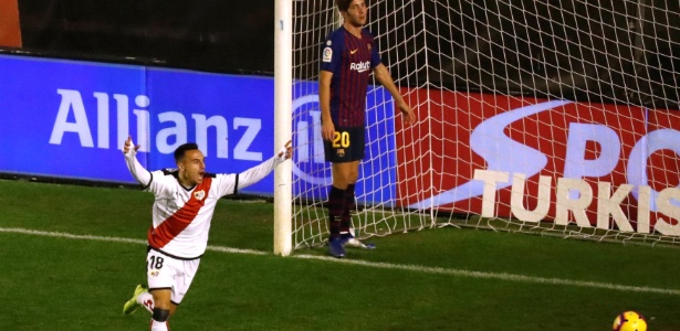 Rayo Vallecano comemora gol contra o Barcelona - JAVIER BARBANCHO/REUTERS - JAVIER BARBANCHO/REUTERS