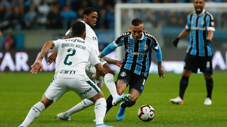 Grêmio nunca conseguiu reverter duelo na Libertadores após perder jogo de ida como mandante -     Jeferson Guareze/AGIF