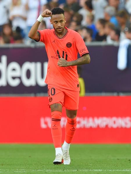 Neymar na comemoração de um gol do PSG - Nicolas Tucat/AFP