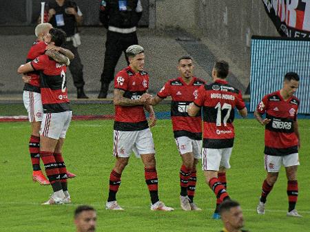 Flamengo acerta patrocínio com a Havan; marca ocupará manga da camisa -  10/05/2021 - UOL Esporte