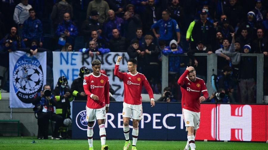 Cristiano Ronaldo comemora gol do Manchester United contra a Atalanta, pela Liga dos Campeões - REUTERS