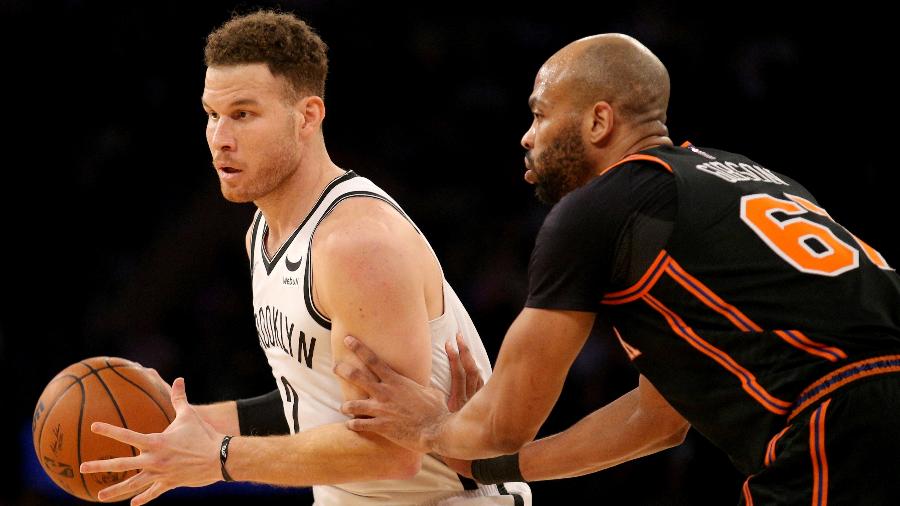 Taj Gibson marca Blake Griffin durante partida entre New York Knicks e Brooklyn Nets na NBA - Brad Penner-USA TODAY Sports