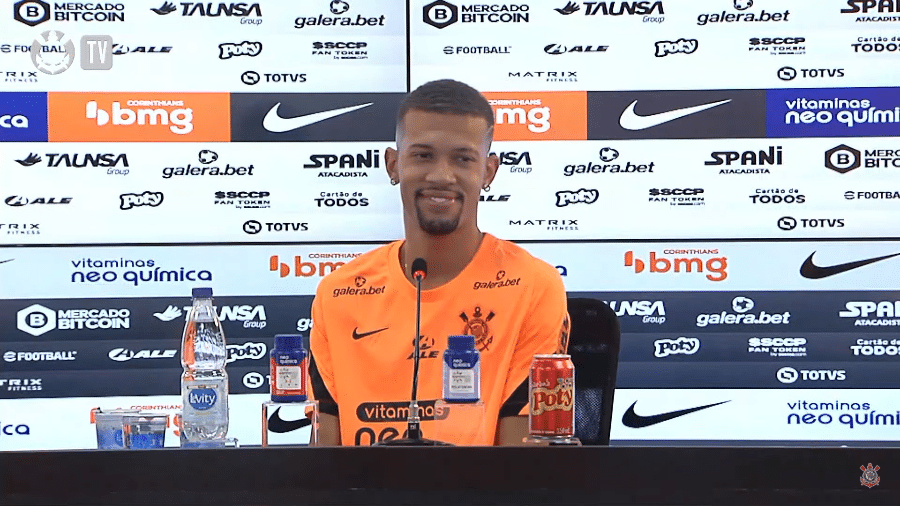 João Victor, zagueiro do Corinthians, em coletiva de imprensa - Reprodução