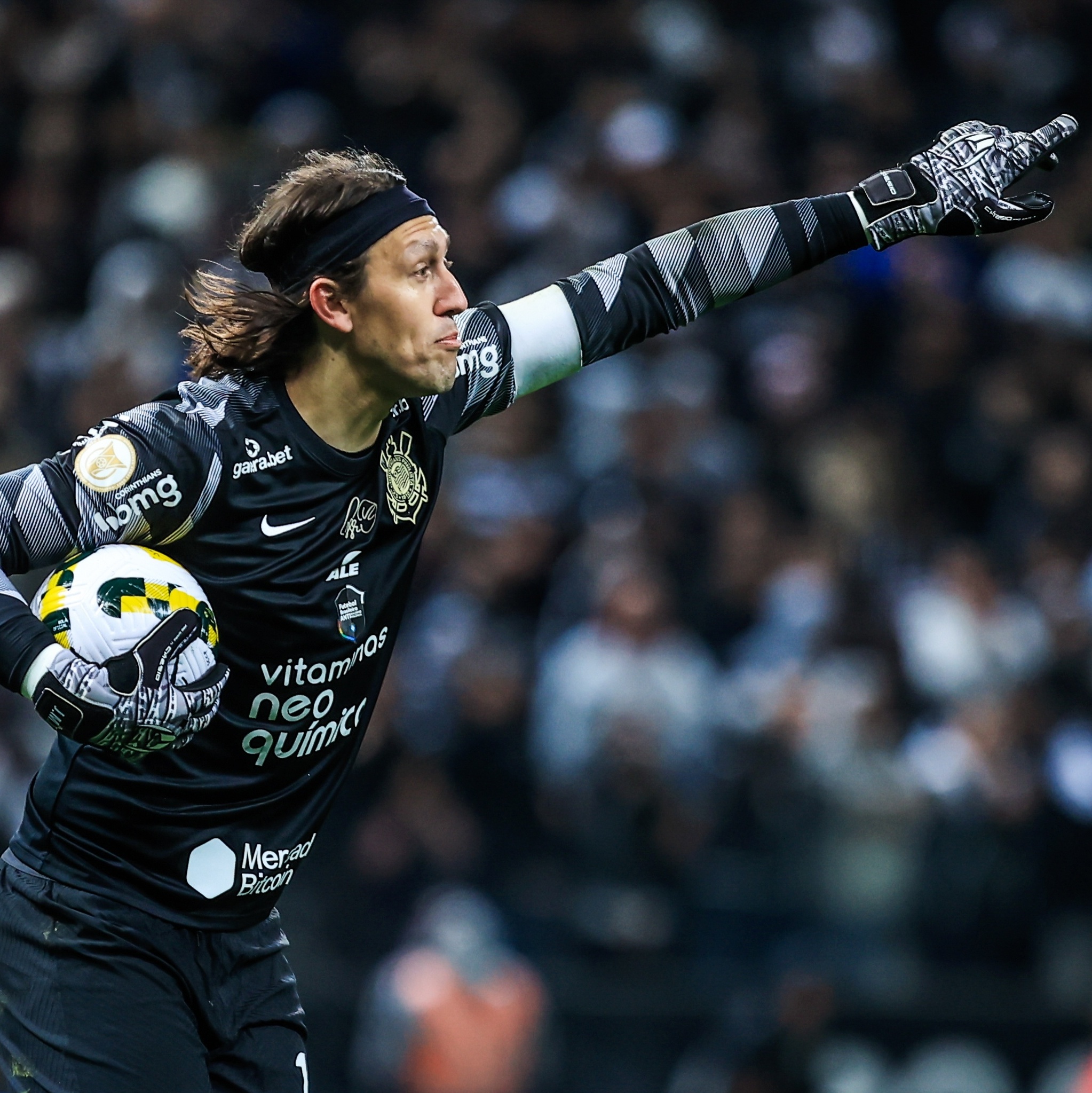 Corinthians supera Red Bull Bragantino no jogo de volta e fica com