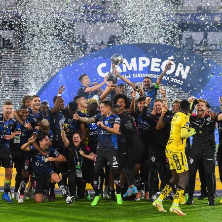 Jogadores do Independiente del Valle comemoram o título da Copa Sul-Americana - Marcelo Endelli/Getty Images