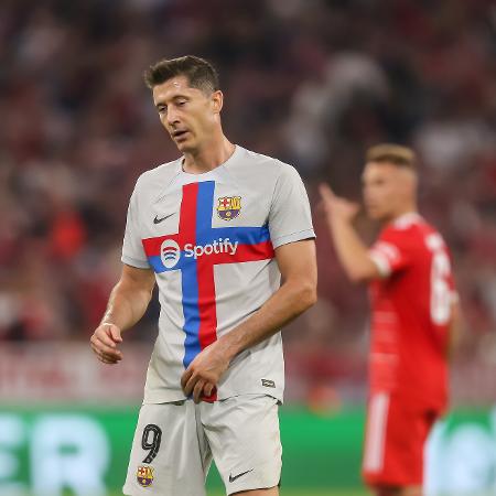 Robert Lewandowski, do Barcelona, em jogo contra o Bayern de Munique pela Liga dos Campeões - Harry Langer/DeFodi Images via Getty Images