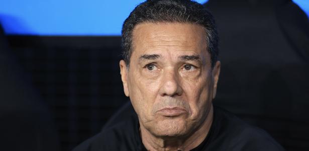 Coach Vanderlei Luxemburgo’s Fate at Corinthians: Escaped Dismissal, But Unlikely to Stay in 2024