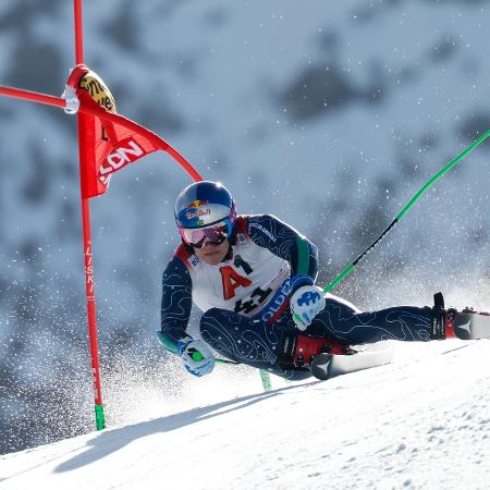 Lucas Braathen estreou pelo Brasil neste domingo na Copa do Mundo de esqui alpino