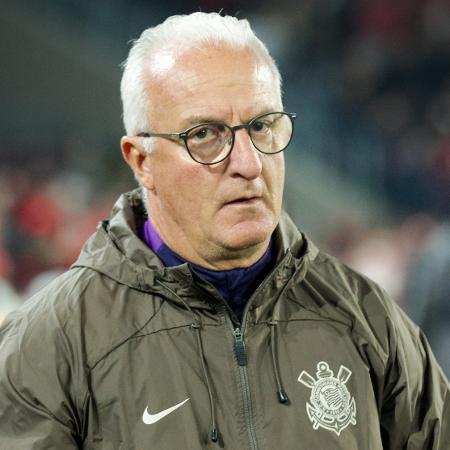 Dorival Júnior, técnico do Corinthians, durante jogo contra o Athletico na Copa do Brasil Dorival Júnior, técnico do Corinthians, durante jogo contra o Athletico na Copa do Brasil