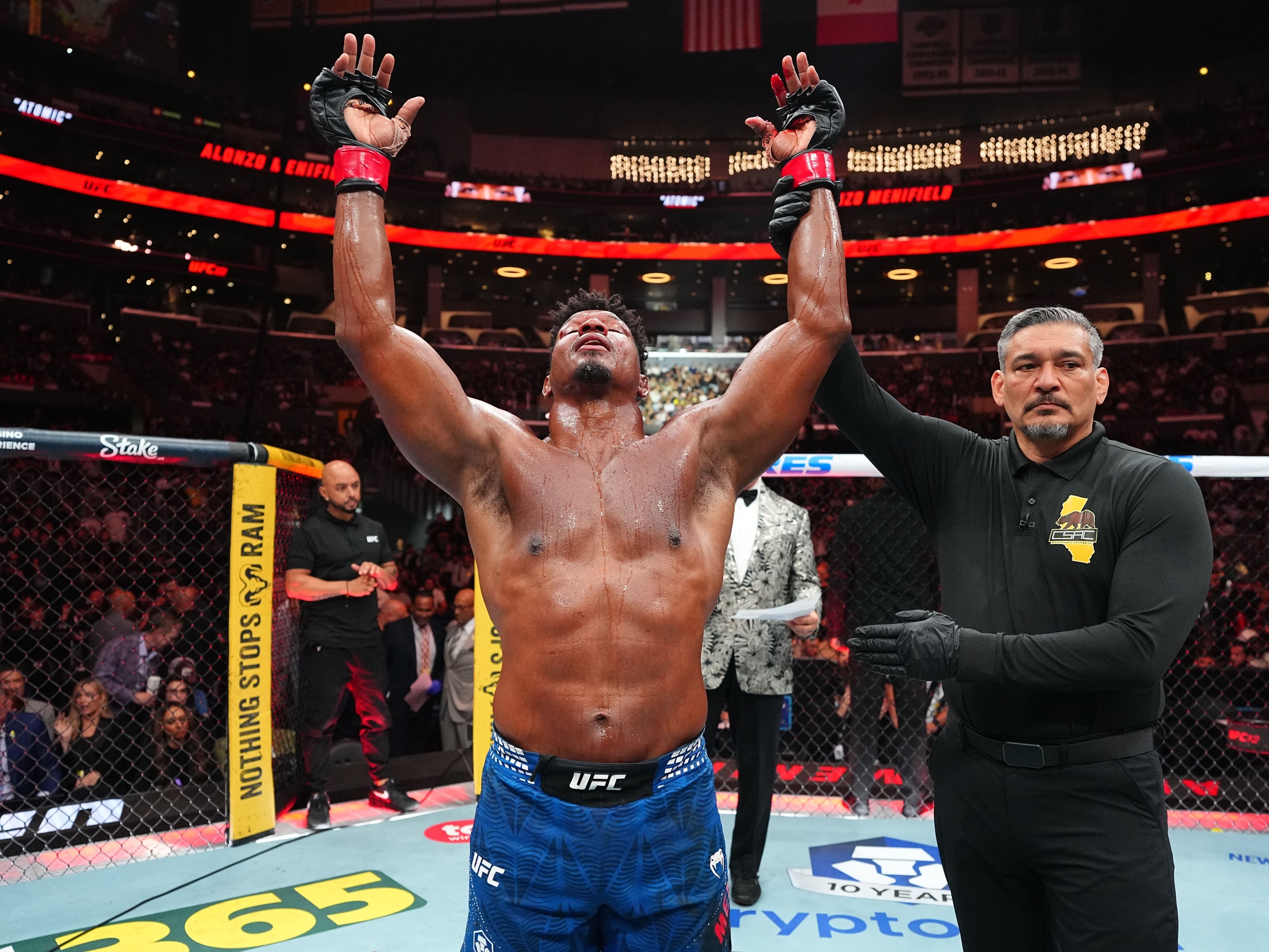 スポーツ・フィットネス UFC VICTORY 72 alonzo-menifield-comemora-