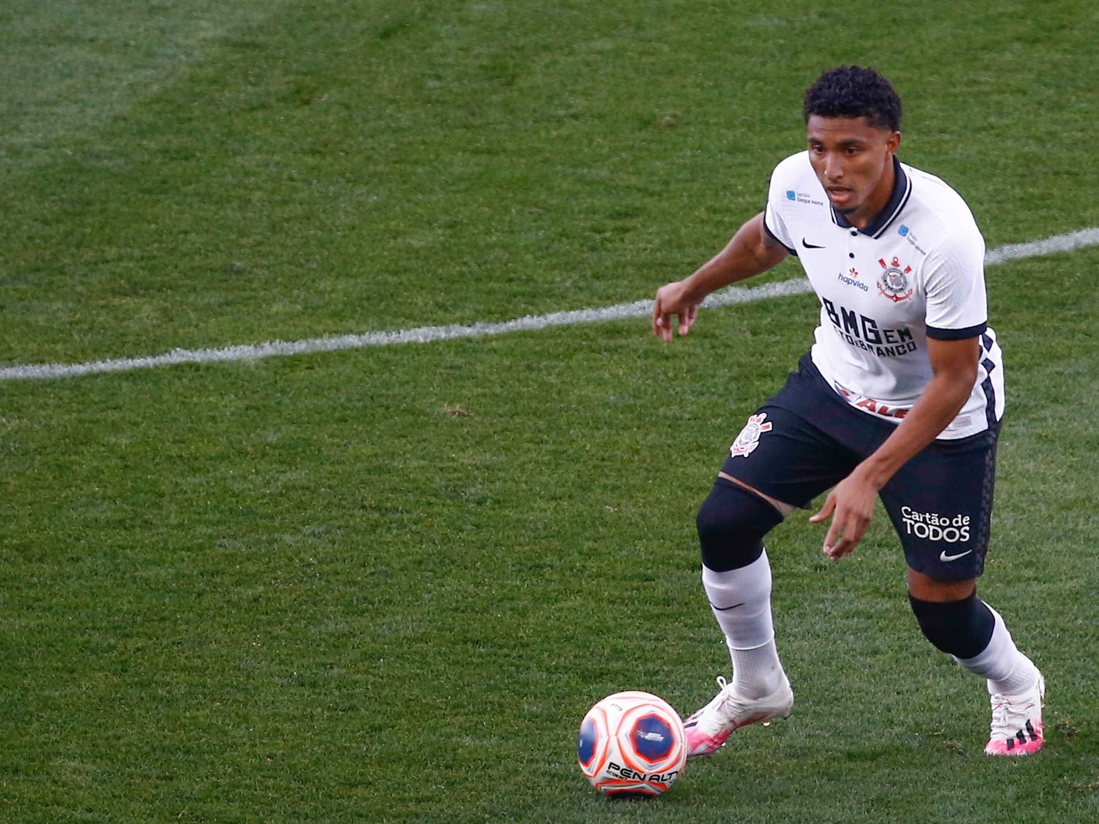 Atlético-MG consulta Corinthians por Éderson e aguarda aval de novo treinador 