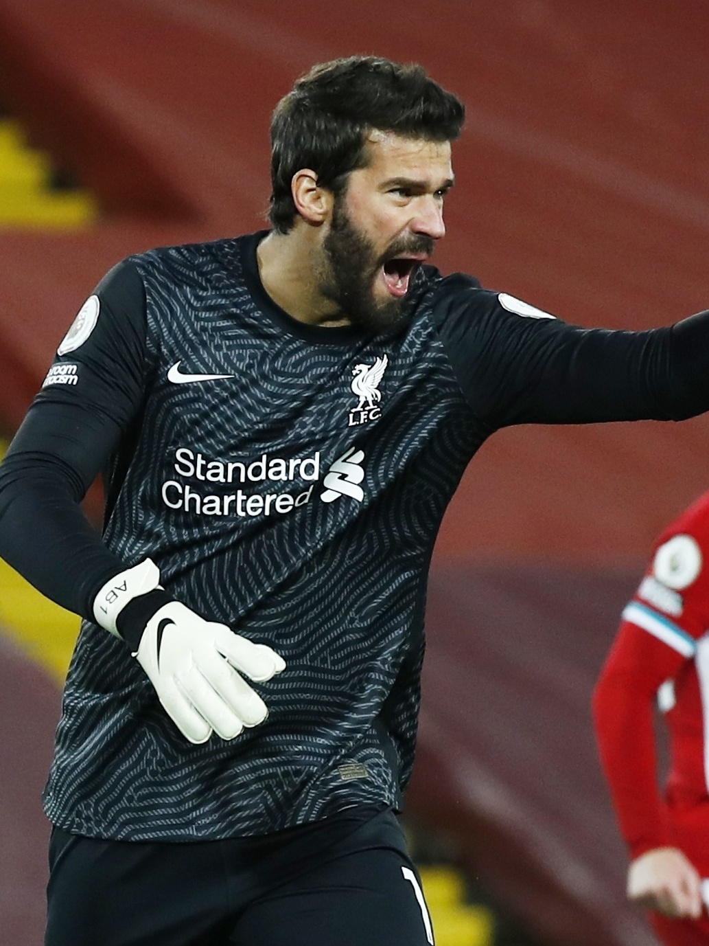 Melhor goleiro do mundo em 2019, Alisson fica de fora da lista final de  indicados pela Fifa em 2021, Esporte