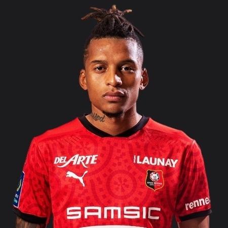 Dalbert não se firmou no Rennes nos primeiros meses de empréstimo - Divulgação/Site oficial do Rennes