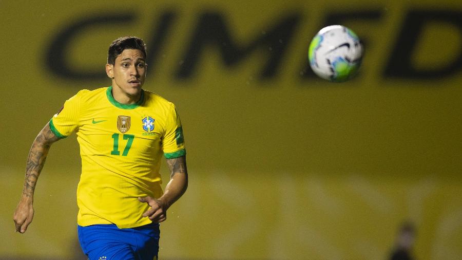 O atacante da seleção brasileira Pedro durante jogo contra a Venezuela, ontem (13), no Morumbi - Lucas Figueiredo/CBF