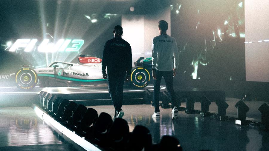 Lewis Hamilton e George Russell são apresentados ao W13, modelo da Mercedes para o Mundial 2022 da F1 - Mercedes