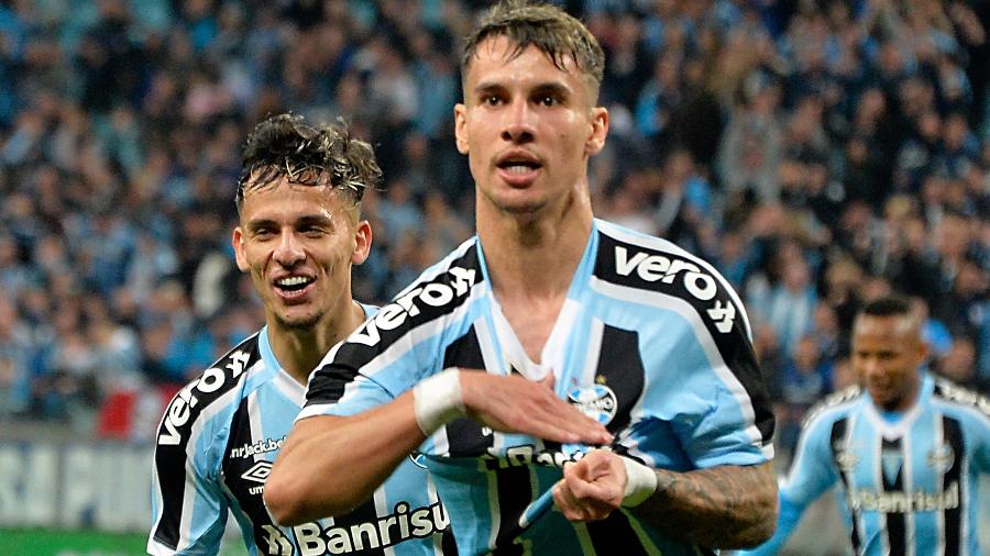 Ferreira marcou o primeiro gol do Grêmio diante do Náutico, na Arena do Grêmio - DONALDO HADLICH/CÓDIGO19/ESTADÃO CONTEÚDO