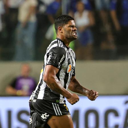 Hulk, do Atlético-MG, comemora seu gol durante partida contra o Cruzeiro no Mineiro - Gilson Junio/AGIF