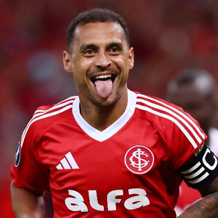 Alan Patrick comemora gol do Inter sobre o Atlético Nacional em jogo da Libertadores Alan Patrick comemora gol do Inter sobre o Atlético Nacional em jogo da Libertadores