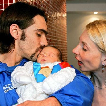 Giba e a romena Cristina Pirv tiveram dois filhos - AFP PHOTO/Orlando KISSNER